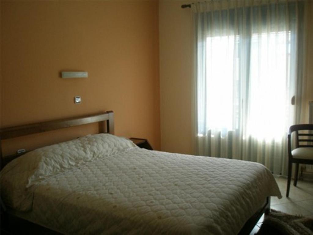 Hotel Galaxias Като-Лутракі Номер фото