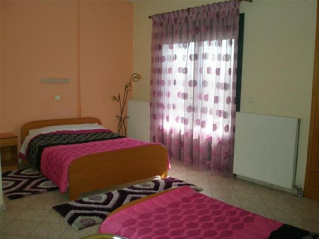 Hotel Galaxias Като-Лутракі Номер фото